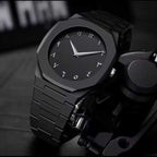 Aura Quartz Watch Black Lightweight